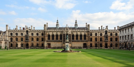 Cambridge - trường đại học lâu đầu thứ 2 trên thế giới